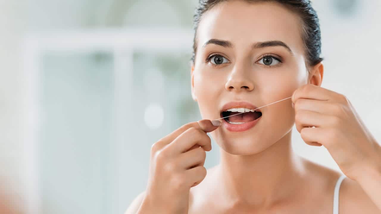 The Link Between Poor Flossing and Gum Disease Hove